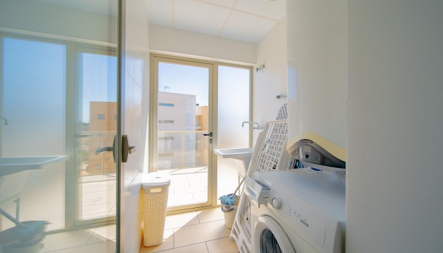 Resale - Apartment - Orihuela Costa - Villamartín