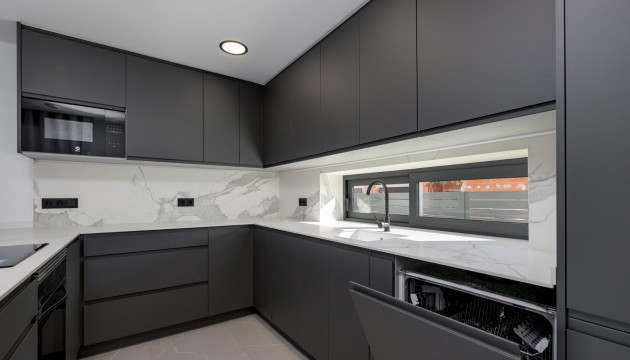 Новое здание - отдельная вилла - Torrevieja