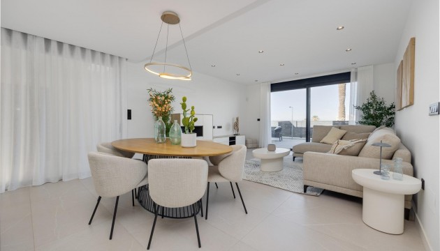 Новое здание - отдельная вилла - Torrevieja