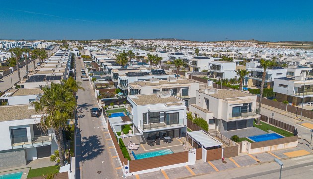 Resale - Detached Villa - Vistabella Golf