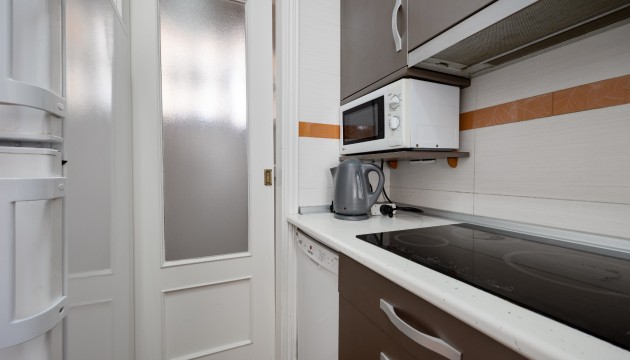 Resale - Apartment - Torrevieja - Playa del Cura