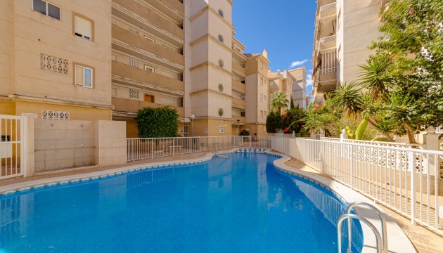 Resale - Apartment - Torrevieja - Playa del Cura