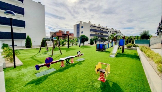 Herverkoop - Apartment - Orihuela Costa - Villamartín