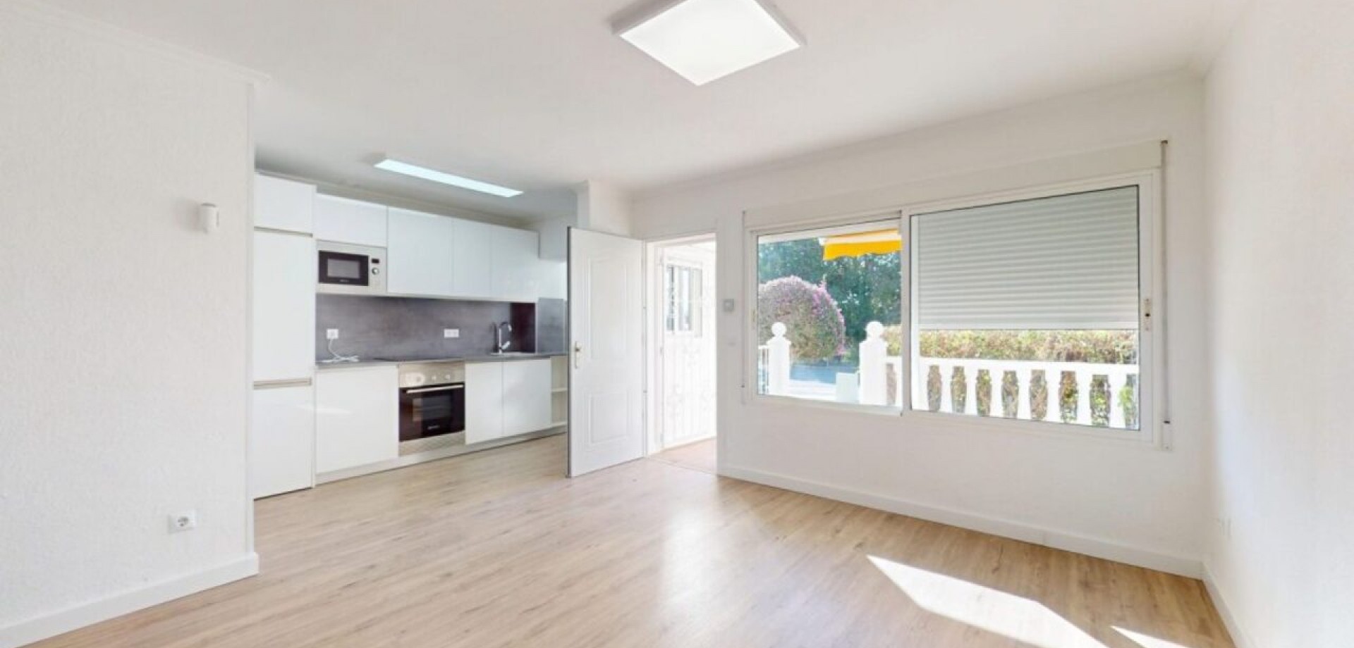 Apartment in Villamartin - Image 3