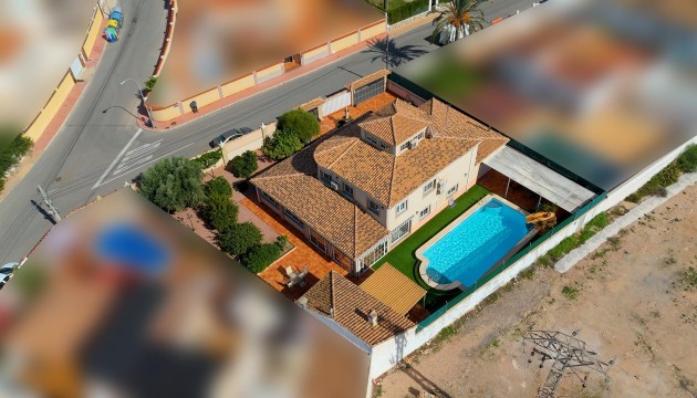 Videresalg - Detached Villa - Torrevieja - El chaparral