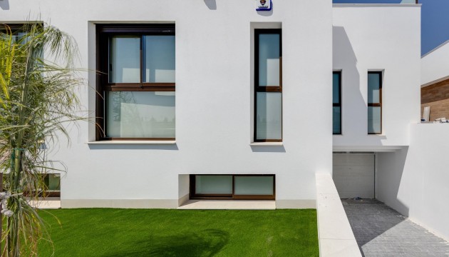 Neue Gebäude - Detached Villa - Los Alcazares