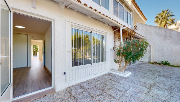 Begagnad - Bungalow - Orihuela Costa - Villamartín