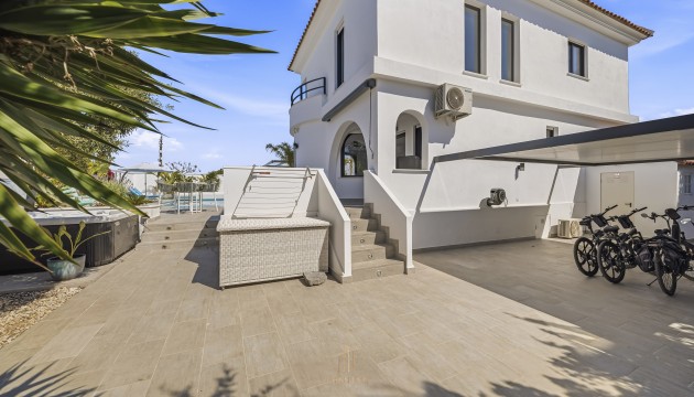 Videresalg - Detached Villa - Torrevieja - San Luis