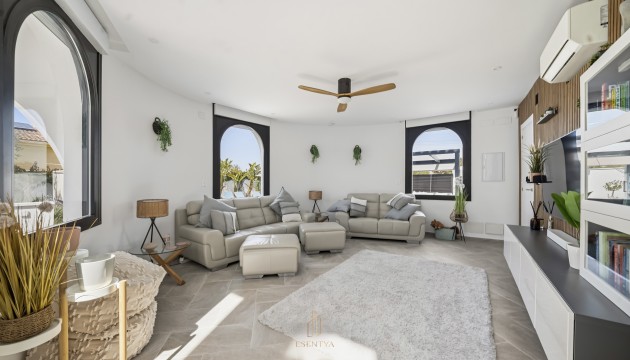 Videresalg - Detached Villa - Torrevieja - San Luis