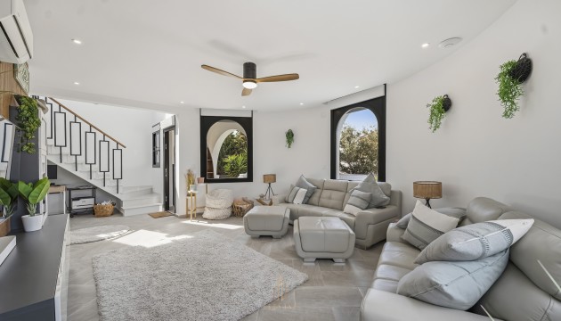 Videresalg - Detached Villa - Torrevieja - San Luis