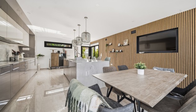 Videresalg - Detached Villa - Torrevieja - San Luis