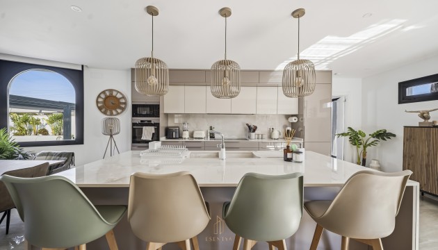 Videresalg - Detached Villa - Torrevieja - San Luis