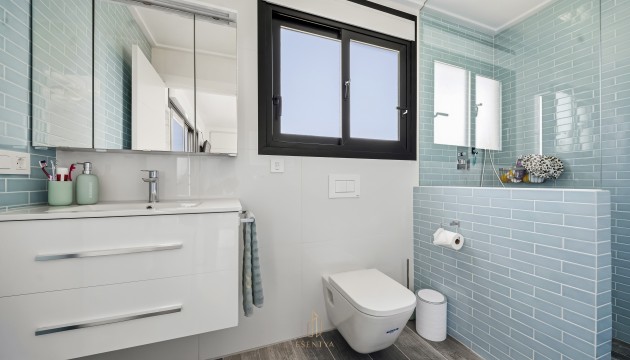 Videresalg - Detached Villa - Torrevieja - San Luis