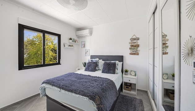 Videresalg - Detached Villa - Torrevieja - San Luis