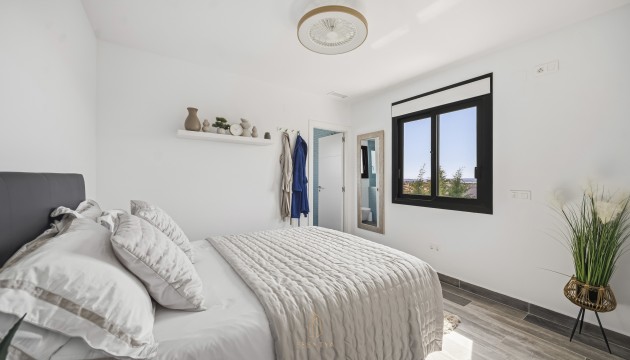 Videresalg - Detached Villa - Torrevieja - San Luis