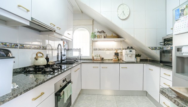 Resale - Detached Villa - La Marina