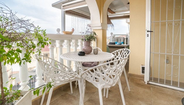 Resale - Detached Villa - La Marina
