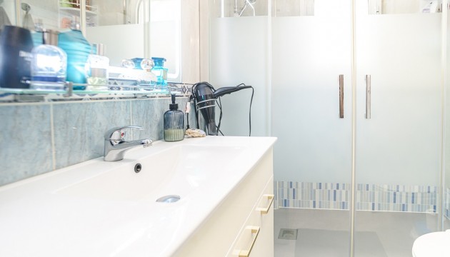 Resale - Detached Villa - La Marina