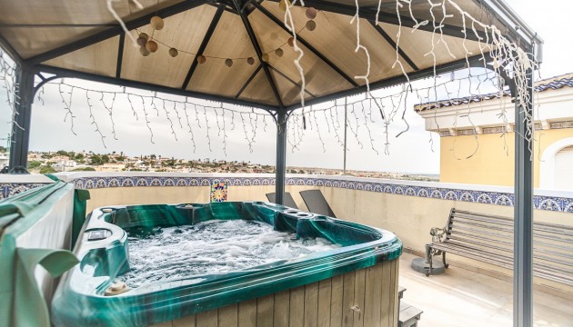 Resale - Detached Villa - La Marina