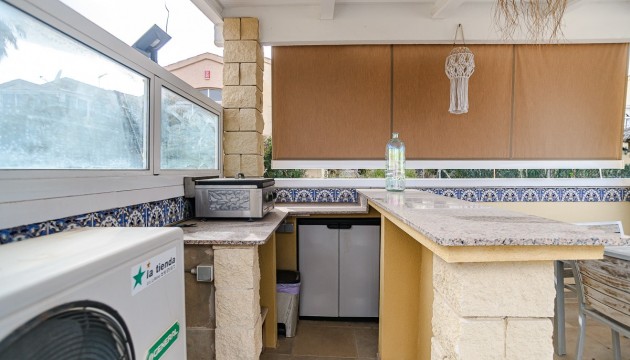 Resale - Detached Villa - La Marina