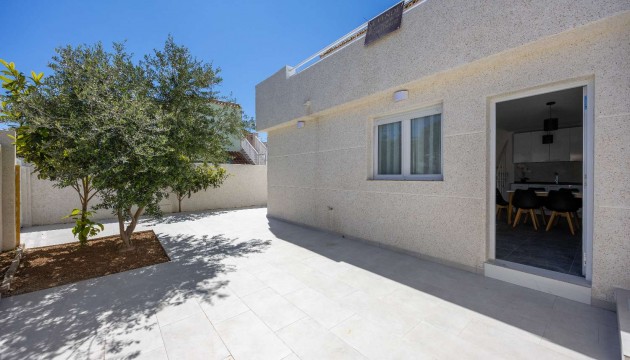 Resale - Bungalow - Torrevieja