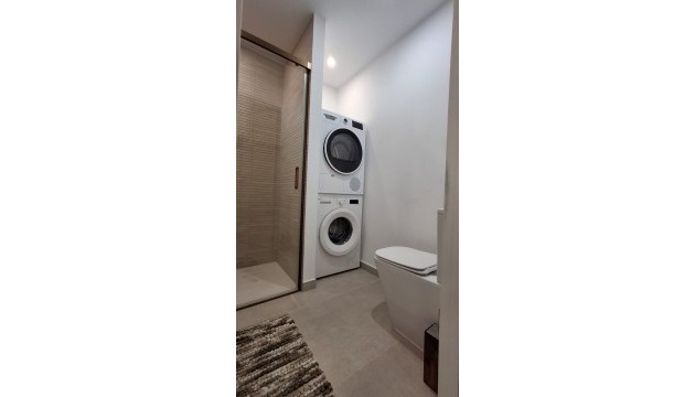 Resale - Apartment - Torrevieja - Playa Acequion