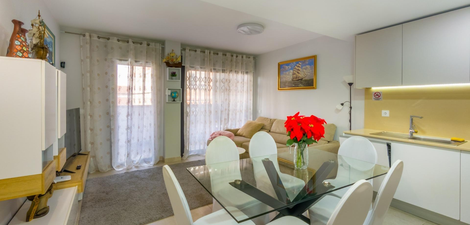 Apartment in Torrevieja - Image 3