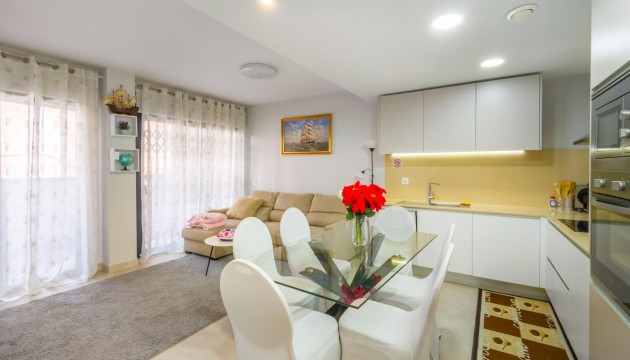 Herverkoop - Apartment - Torrevieja