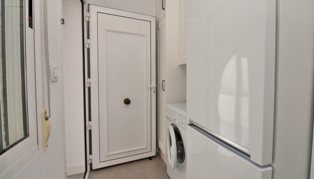 Resale - Detached Villa - Orihuela Costa - Villamartín