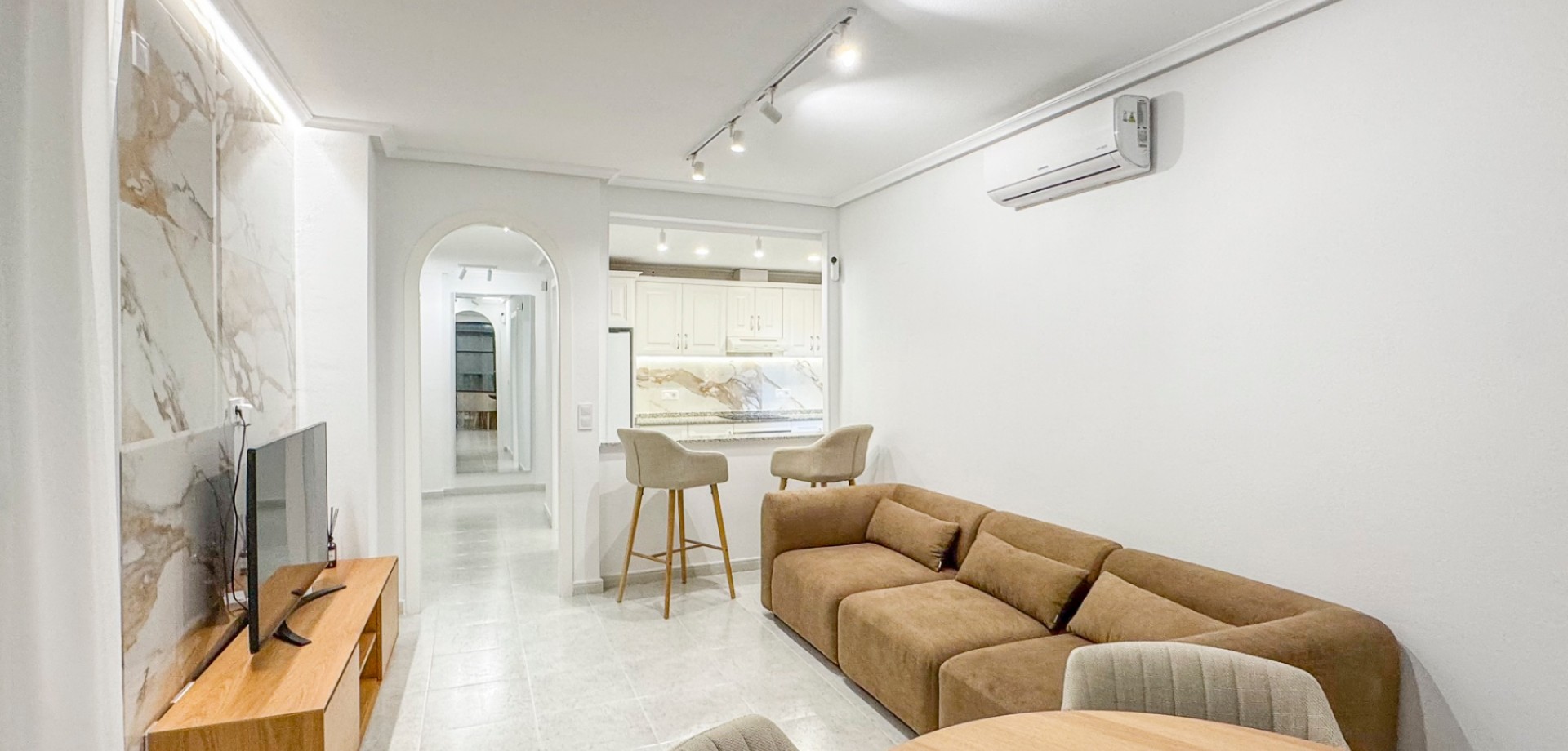 Apartment in Dehesa de Campoamor - Image 3