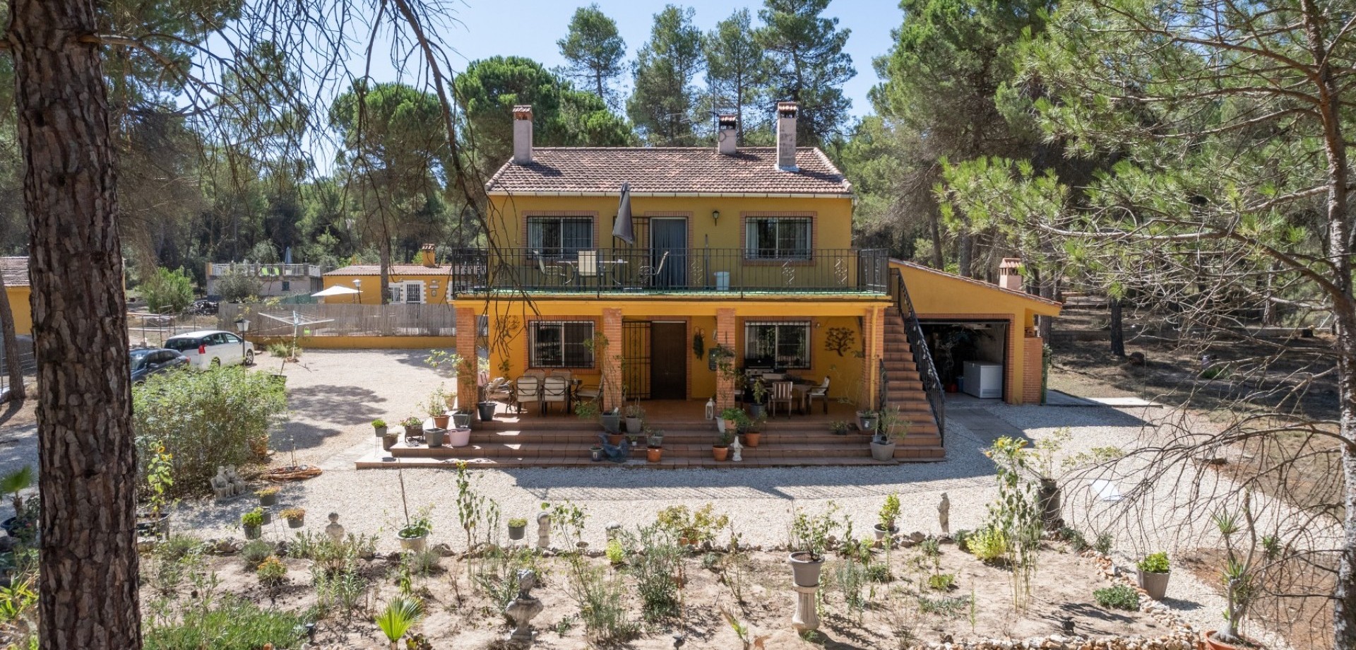 House in Bocairent - view 1
