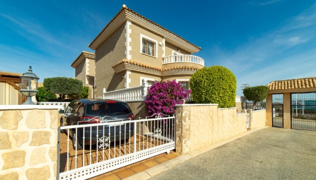 Herverkoop - Detached Villa - Orihuela Costa - Los Altos