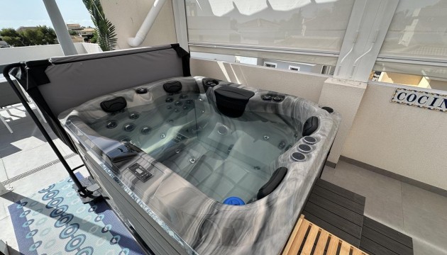 Resale - Apartment - Orihuela Costa - Villamartín