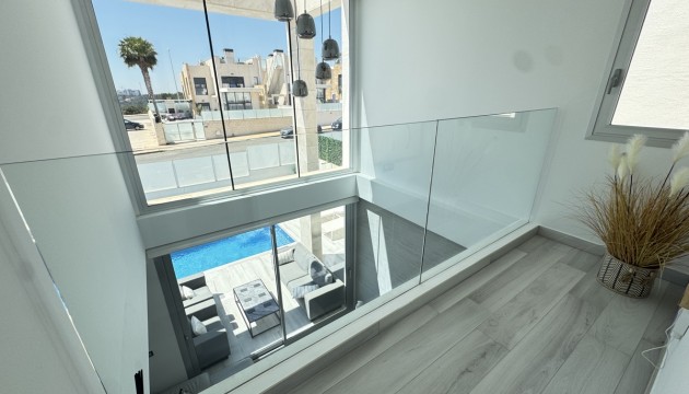 Resale - Detached Villa - Orihuela Costa - Lomas de Cabo Roig