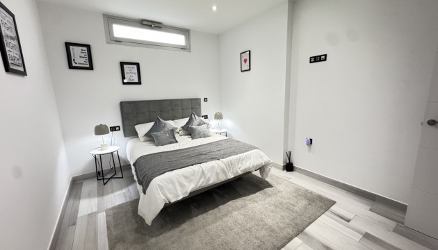 Resale - Detached Villa - Orihuela Costa - Lomas de Cabo Roig