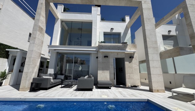 Resale - Detached Villa - Orihuela Costa - Lomas de Cabo Roig