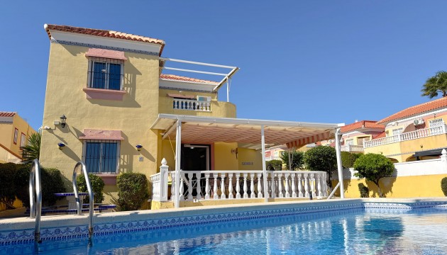 Begagnad - Fristående Villa - Orihuela Costa - Cabo Roig