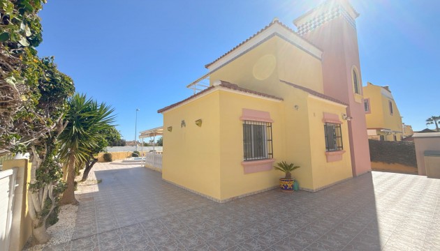 Begagnad - Fristående Villa - Orihuela Costa - Cabo Roig