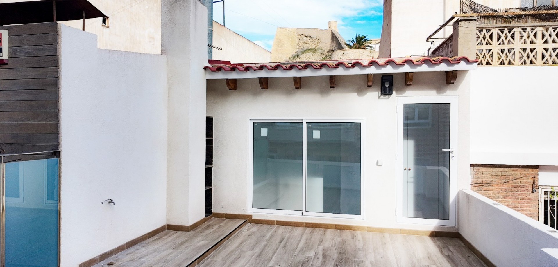 Apartment in Alicante - view 1