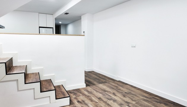 Videresalg - Tosidig - Alicante