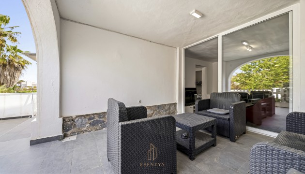 Begagnad - Fristående Villa - Torrevieja - Los Balcones - Los Altos del Edén