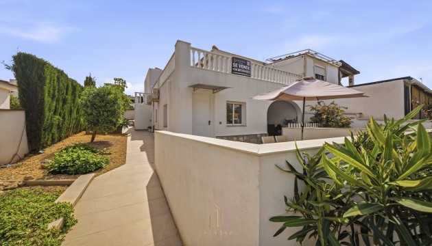 Begagnad - Fristående Villa - Torrevieja - Los Balcones - Los Altos del Edén