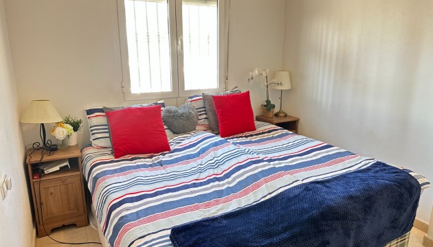 Resale - Apartment - Jacarilla