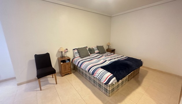 Resale - Apartment - Jacarilla