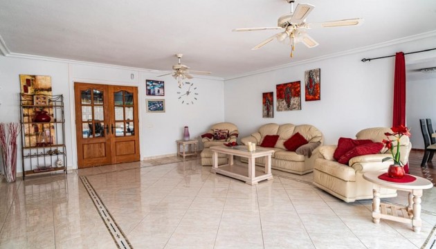 Resale - Detached Villa - Orihuela Costa - Villamartín