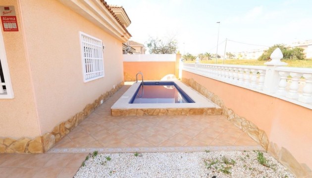 Begagnad - Fristående Villa - Torrevieja - Los Balcones - Los Altos del Edén