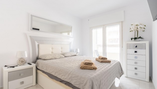 Herverkoop - Herenhuis - Torrevieja - Punta Prima