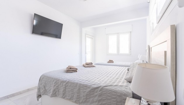 Herverkoop - Herenhuis - Torrevieja - Punta Prima