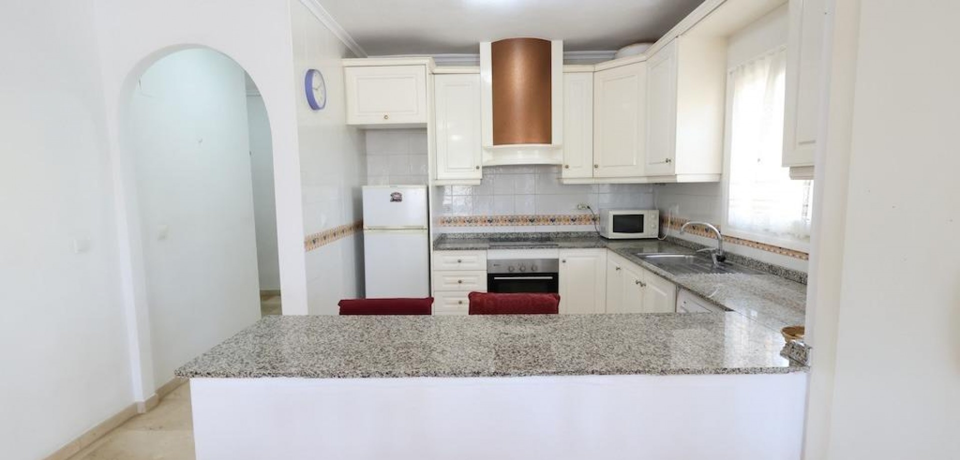 Apartment in Urbanizacion los Balcones - Image 3