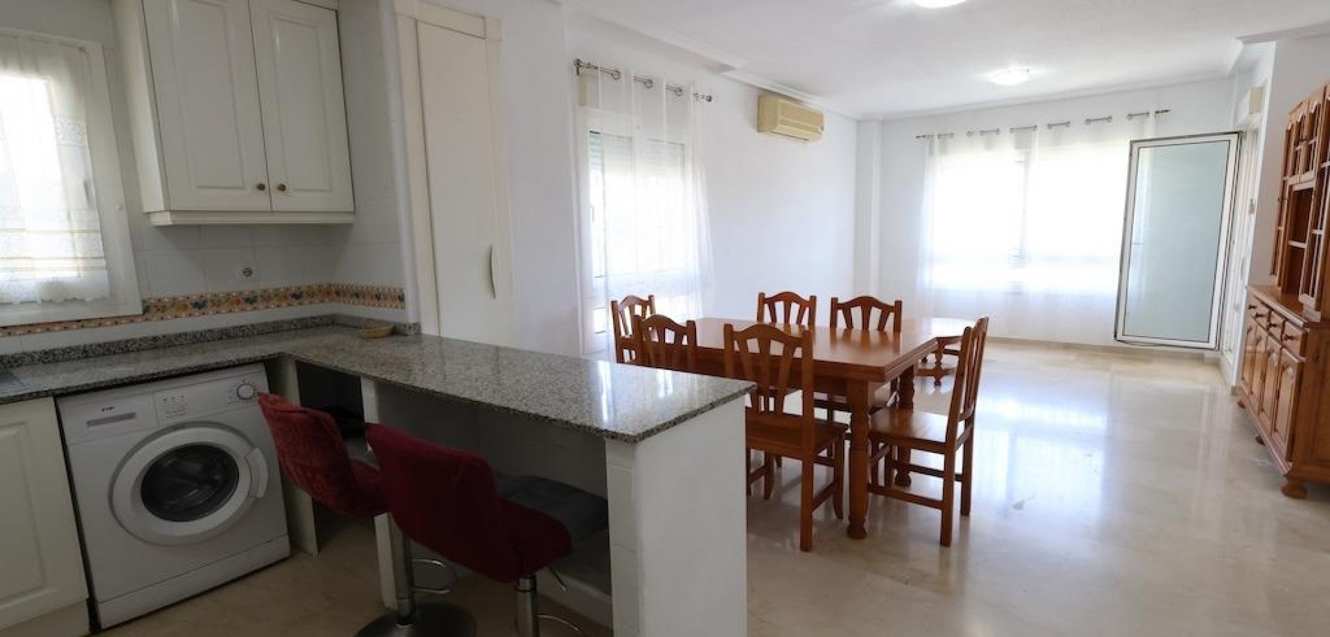 Apartment in Urbanizacion los Balcones - Image 4